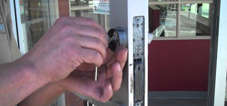 commercial door lock repair Lemoore
